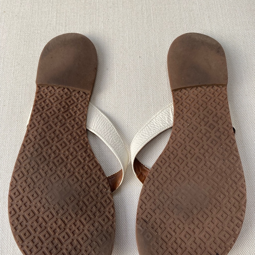 GUC Tory Burch Thora Flip Flop in White Leather - Picture 7 of 7